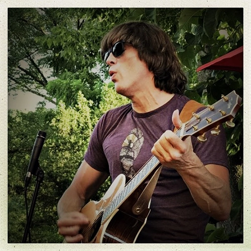 Blue performing, 2017